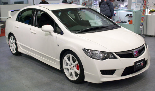 13-Honda Civic - 6 aylık satış rakamı(2013):295,636