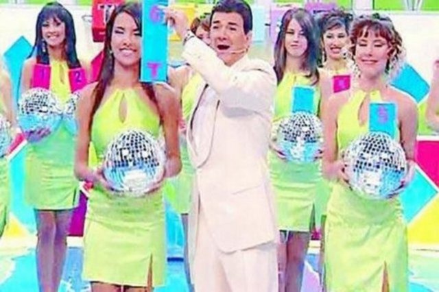 Güner Ümit, 1995'te, sunuculuğunu yaptığı Turnike programında, 'Mum söndü yapıyorlar' cümlesini kullanınca büyük tepki çekmiş, TV binası taşlanmış, Ümit görevi bırakarak uzun süre meslekten uzak kalmıştı.Ümit, Alevi cemaatinden özür dilese de bir daha eski şaşaalı günlerine dönemedi  -