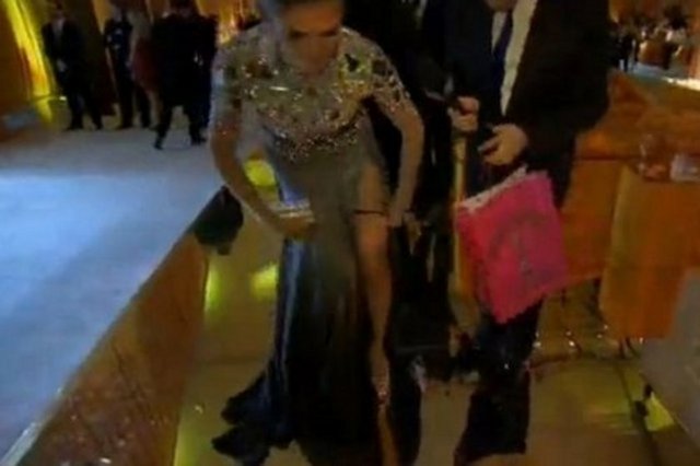 İsmi Victoria's Secret markası ile neredeyse özdeşleşen süpermodel Heidi Klum, kameralar önünde iç çamaşırını çıkardı.