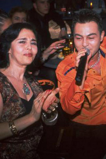 Serdar Ortaç ve annesi Nesrin Ortaç