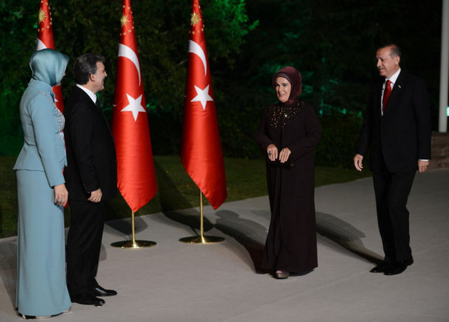 Cumhurbaşkanı Abdullah Gül ve eşi Hayrunnisa Gül''ün evsahipliğinde Çankaya Köşkü'nde 30 Ağustos resepsiyonu verildi.