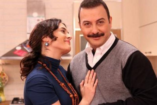 Yılmaz, son olarak Ali Ayşe'yi Seviyor'da oynadı.