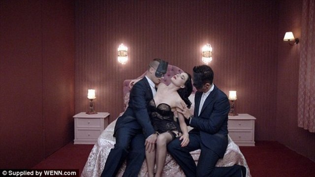 Striptiz mi, sanat mı tartışmaları hala süredursun Burlesque deyince tüm dünyada ilk akla gelen isim şüphesiz ki Dita Von Tees… -
