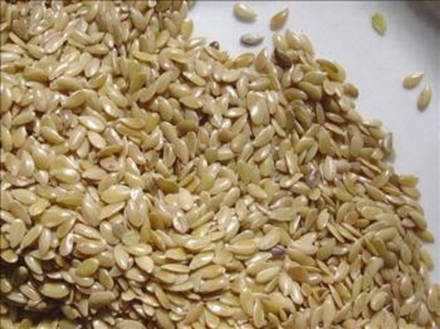 Keten tohumu, kalınbağırsak, malign melanom, meme ve prostat kanserinde etkili.