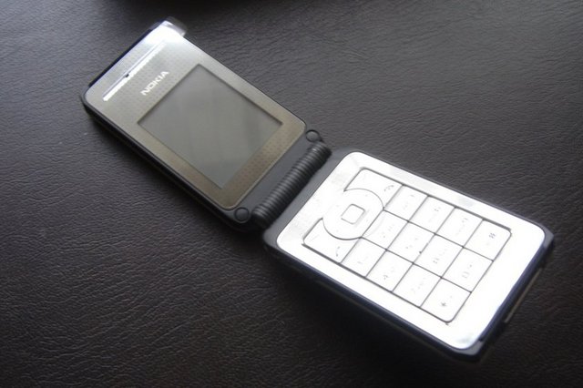 2004-Nokia 6170