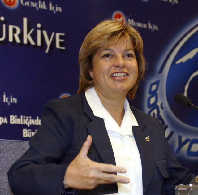 TANSU ÇİLLER