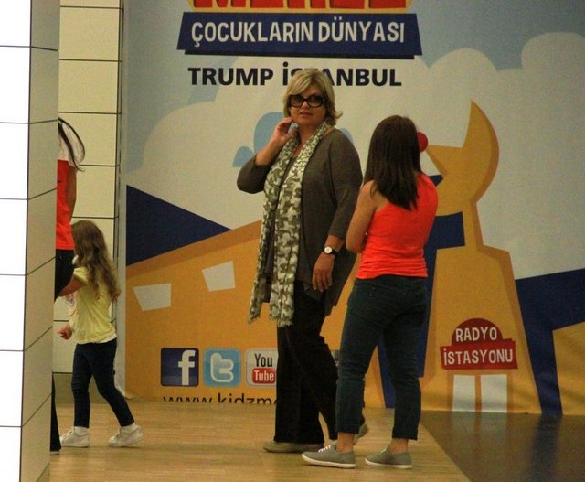TANSU ÇİLLER VE TORUNU CANSU ÇİLLER