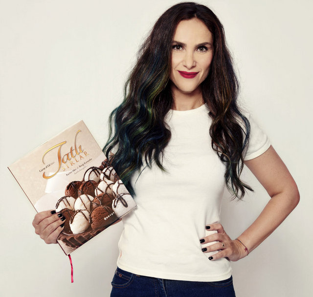 AYŞE KUCUROĞLU