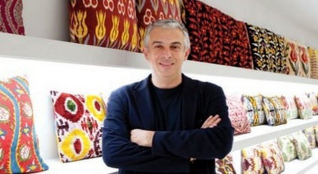 Rıfat Özbek - Dünyaca ünlü modacı