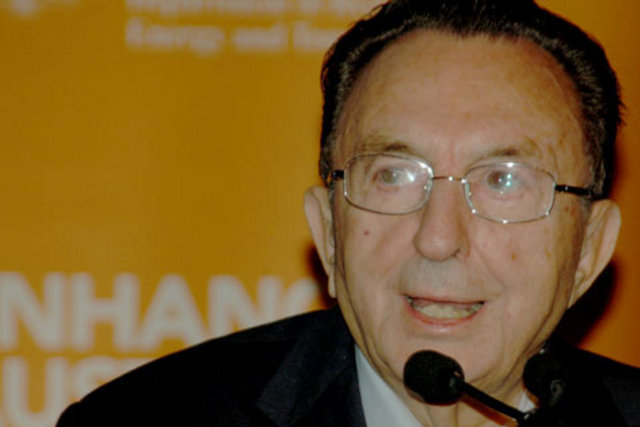 Prof. Dr. Nejat Veziroğlu - Hidrojen enerjisini dünyaya duyurdu.