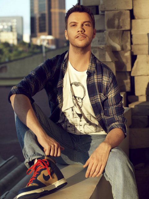 Yurtdışında tatil yaptıkları konuşulan ikili, en yakınlarının bile telefonlarına çıkmıyor.