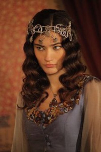 Saadet Işıl Aksoy (Victoria-Sadıka)