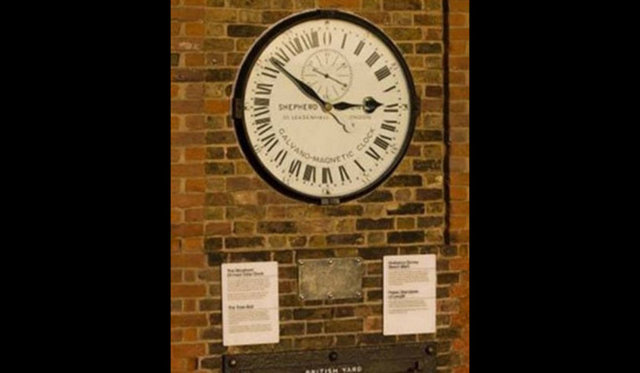 İlk kule saati 1404 yılında Moskova'da yapılmıştır. -