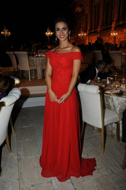 MELİKE KAPICIOĞLU 