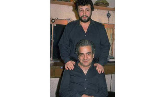 İki usta ismin yükselen başarısı sonrasında rol aldıkları sahne oyunları ile daha da perçinlendi. -  -  -