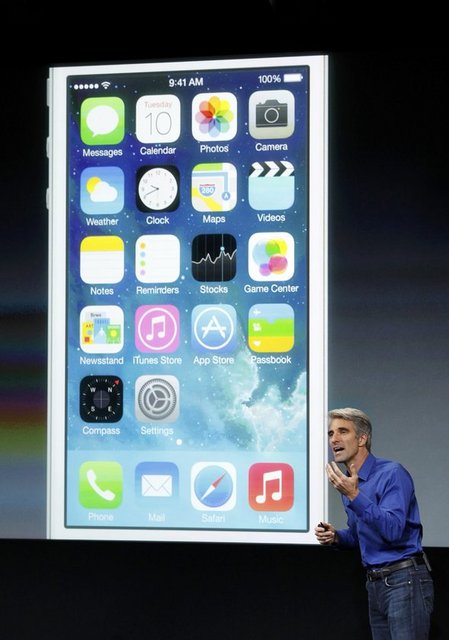 Sahip olduğu parmak izi okuma sistemi cihaz için eşsiz bir kilit görevi görüyor. iPhone 5S'in yenilenen kamera sistemi ise getirdiği yeniliklerle fotoğraf makinelerini aratmıyor.