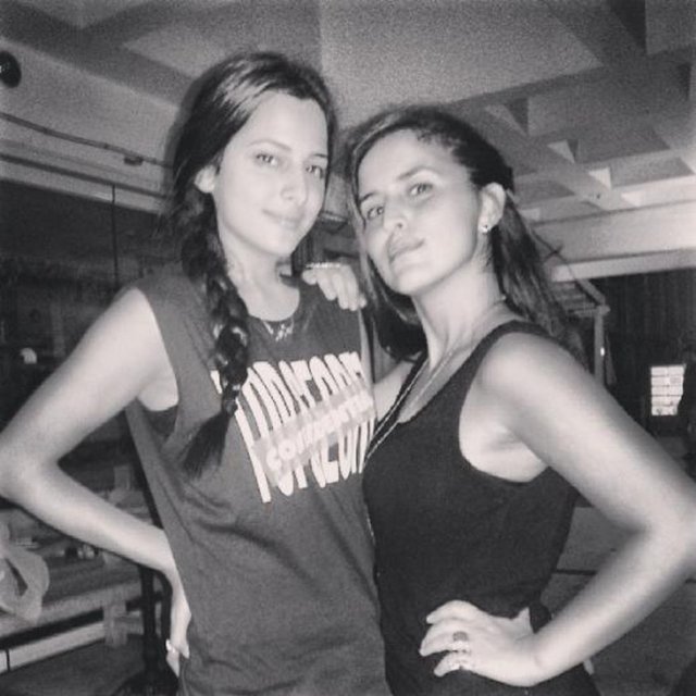 AYDA - Eğleniyoruz -