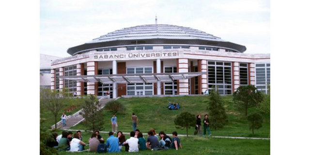 Sabancı Üniversitesi - Yurt ücreti: 4 bin 400 TL ile 10 bin 550 TL - Öğrenim ücreti: 13 bin TL ile 36 bin TL