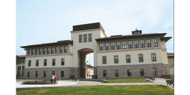 Koç Üniversitesi - Yurt ücreti: 2 bin 500 TL ile 6 bin 800 TL - Öğrenim ücreti: 36 bin 500 ile 50 bin TL