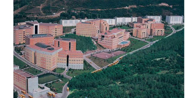 Yeditepe Üniversitesi - Yurt ücreti: 4 bin 400 TL ile 13 bin 200 TL - Öğrenim ücreti: 16 bin 500 TL ile 57 bin 700 TL