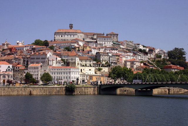 Portekiz'de 500 bin euroluk gayrimenkul alana ikamet hakkı, 1 milyon euro yatırım yapana ise vatandaşlık veriliyor