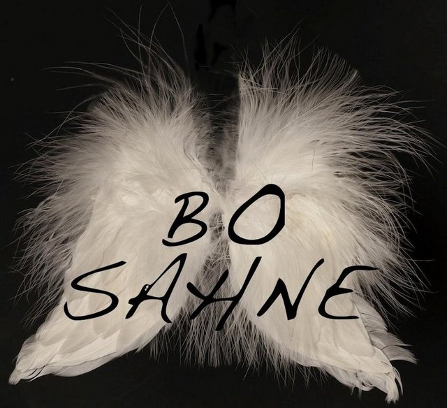 Bo Sahne'de 'İki Perde İki Oyun' günlerinde Can kenar'ın yazıp yönettiği 'Unutulan Uşak' ve 'Sus ve Dinle' sahnelenecek. 'Tasavvur' adlı müzikli gösteriyi de seyirciyle buluşturacak olan BO Sahne'de ayrıca Kemal Başar tarafından kurulan Tiyatro Keyfi'nin 2 oyunu da seyirciyle buluşacak.