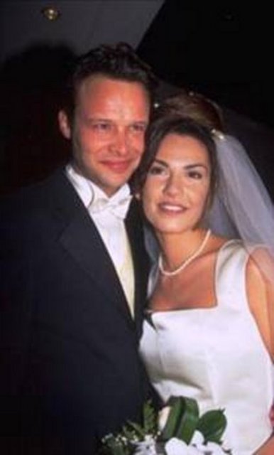 Kaymaz 1997 yılında Hollandalı Watze Deries ile evlendi. Sonradan da fıstık işine girdi.