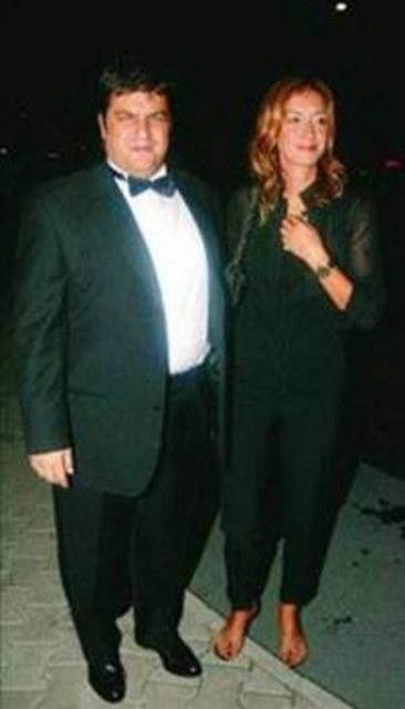 Kurttepeli gözlerden uzak bir hayat sürüyor.