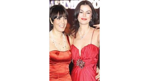 Sağnak en son Bizim Lösemili Çocuklar Vakfı yararına düzenlenen müzayedede ortaya çıkmıştı.