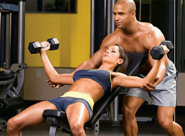 Efsane 1- Güç antrenmanları cüssenizi artırır: Aslına bakılırsa araştırmacılar, ağırlıklarla yapılan egzersizlerin, yapan kişinin uyku metabolik hızını ( gece boyunca yakılan kalori miktarını) neredeyse %8 oranında artırdığı bulgusunu elde etmişlerdir.