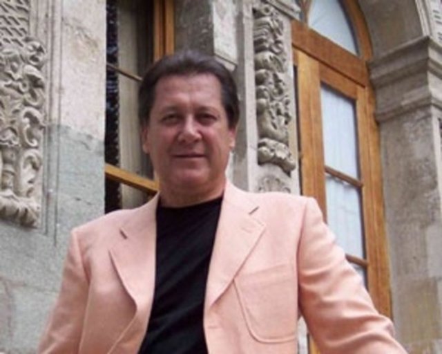 AHMET ÖZHAN: AHMET ŞÜKRÜ KADIÖZ