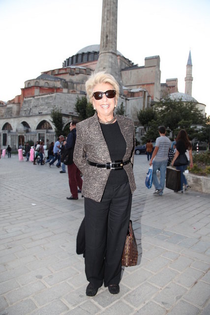 OYA BAŞAK  