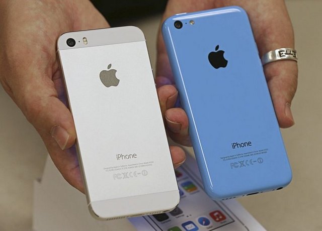 1-Uygulama Android'e Benziyor: "Diğer firmaların sistemlerine benzemesi Apple ayrıcalığını yansıtmıyor. Yeni sürümle beraber Apple'ı tercih etme nedenimiz ortadan kalktı.