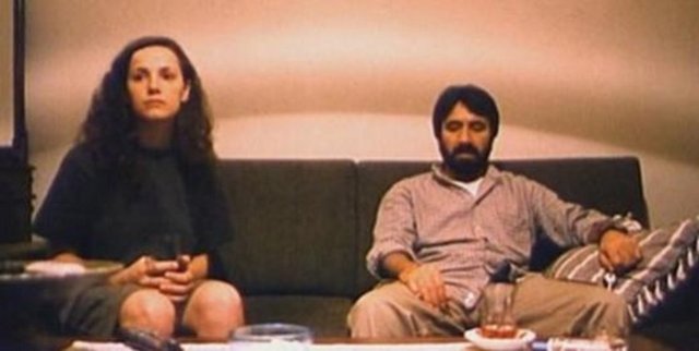 Bir dönem gece haberlerini sunan Kavrak, bir süre de gündüz kuşağında haber spikerliği yaptı. - Süper Baba, Tutku Çemberi gibi dizilerde rol aldı.