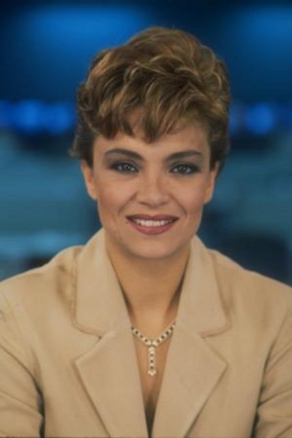 1980 yılında Ankara Radyosu'na tayin oldu. O dönemde hem radyoda hem TV'de çalışmalar yaptı.