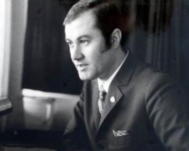 ORHAN AYHAN - Kimbilir kaç kuşak nefes nefese geçen boks maçlarını onunn anlatımıyla izledi... -