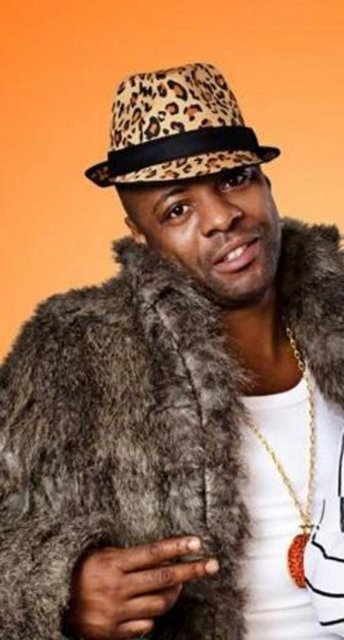 PASCAL NOUMA - Eski futbolcu Pascal Nouma'nın takipçi sayısı 12 bin 714. -  -  -  -  -  -  -  -  -