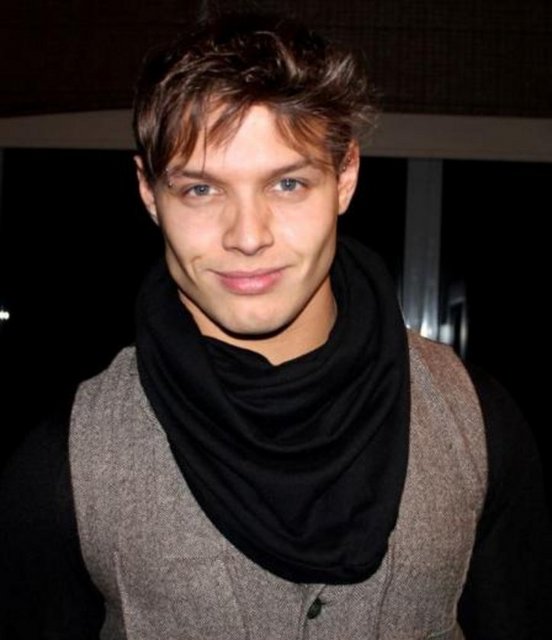 MURAT CEYLAN - Survivor yarışmasıyla adını duyuran Murat Ceylan'ı 24 bin 340 kişi takip ediyor. -  -  -