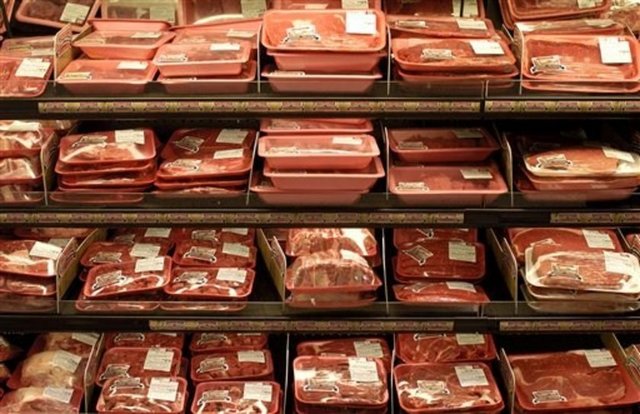 -1998'de ikinci lig ekibi Jiul Petrosani'de forma giyen Romen orta saha oyuncusu Ion Radu, Valcea takımına 500 kilo et karşılığında satıldı...