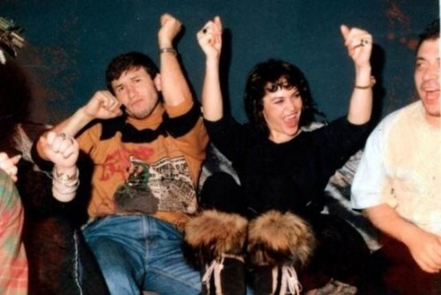 Avşar, 1990'da başrolü Yaman Okay ile paylaştığı "Benim Sinemalarım"daki rolüyle, 9. Uluslararası Tahran Film Festivali'nde Jüri Özel Ödülü aldı.