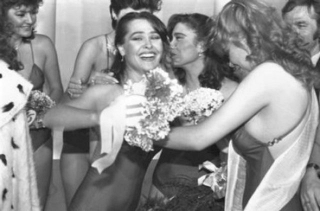 Bulvar Gazetesi'nin düzenlediği Kâinat Güzellik Yarışmasında birinci seçilmesiyle başladı hikayesi...