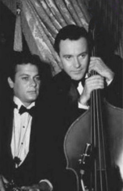 Tony Curtis and Jack Lemmon - Some Like It Hot (1959)