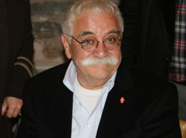 Levent Kırca