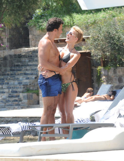 Aile Mahkemesi, Bade İşcil için 'barınma, geçici maddi yardım, sağlık, adli yardım hizmetleri ve diğer hizmetlerin koordine edilmesi' yönünde karar alarak...