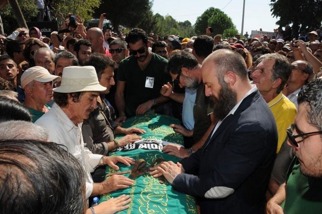 İKİ KEZ MEZARA KONULDU!