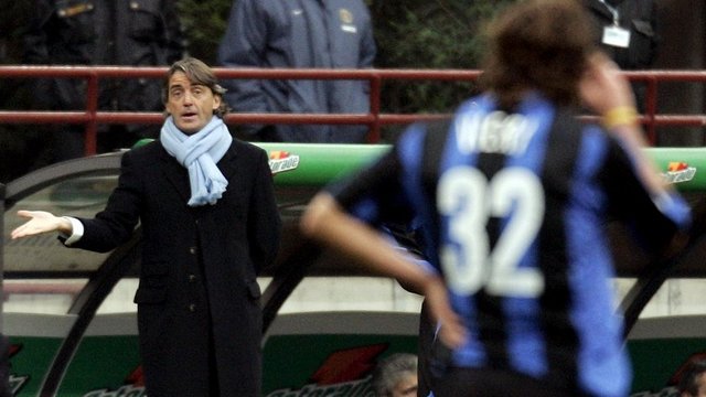 - Teknik direktör olarak ilk çalıştırdığı takım, Fiorentina oldu.