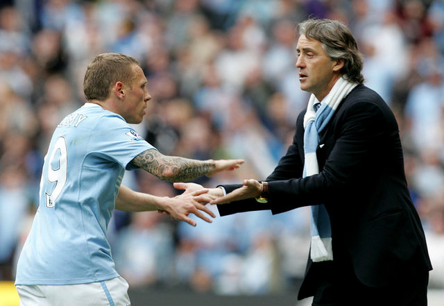 - FUTBOLCULUK KARİYERİ DE BAŞARILARLA DOLU   - 49 yaşındaki Roberto Mancini İtalyan teknik adam Roberto Mancini, futbol kariyerine 1981 yılında Serie A takımlarından Bologna'da başladı.