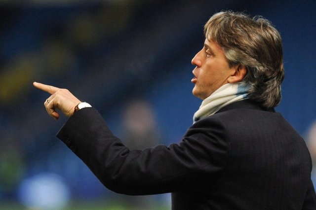 - Eşi Federica'yla 28 yıllık evliliğinde bir kızı ve iki oğlu bulunan Mancini'nin oğulları Filippo ve Andrea Inter'in genç takımında ve Manchester City'in U-21 takımında oynadı.