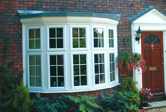 Çift camlı ve güvenlikli pencereler tercih edin