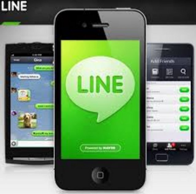Mesajlaşma servisinde kullanıcılara 5 binden fazla 'sticker' sunan uygulama, iPhone ve Android telefonların yanı sıra bilgisayarlara yüklenebilen PC programı ile de iletişim olanağı sağlıyor.